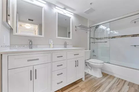 1450 SE 3rd Ave #201, Dania Beach, FL 33004