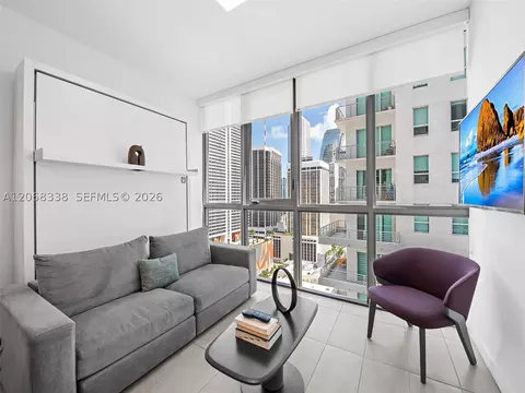 227 NE 2nd St #2501, Miami, FL 33132