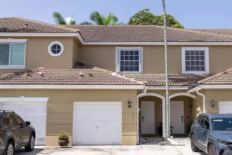 12171 SW 4th St, Pembroke Pines, FL 33025
