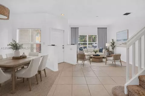 218 Lake Monterey Cir, Boynton Beach, FL 33426