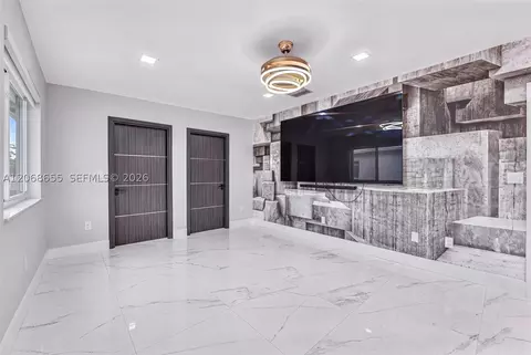 Other - 700 W 51st Pl, Hialeah, FL 33012 photo 5 of 13