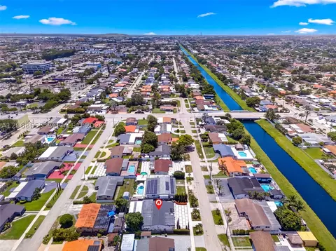 View/Area - 700 W 51st Pl, Hialeah, FL 33012 photo 1 of 4