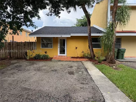 70 SW 14th Ter, Homestead, FL 33030