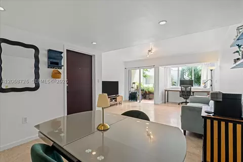 1914 SW 17th Ave #24, Miami, FL 33145