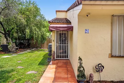 2050 SW 122nd Ave #21, Miami, FL 33175