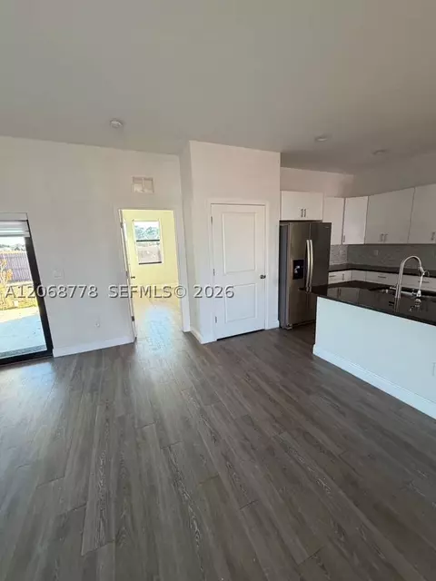 Living - 9026 W Mac Ct, Labelle, FL 33935 photo 2 of 2