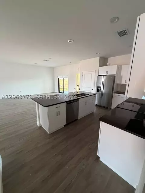 Kitchen - 9026 W Mac Ct, Labelle, FL 33935 photo 3 of 3