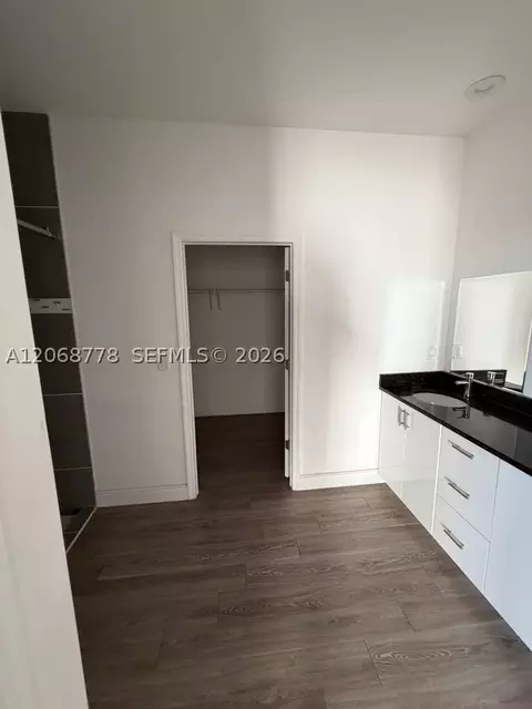 Bath - 9026 W Mac Ct, Labelle, FL 33935 photo 2 of 4