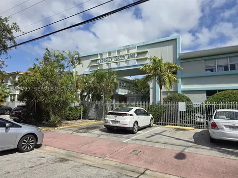 1255 Marseille #21, Miami Beach, FL 33141