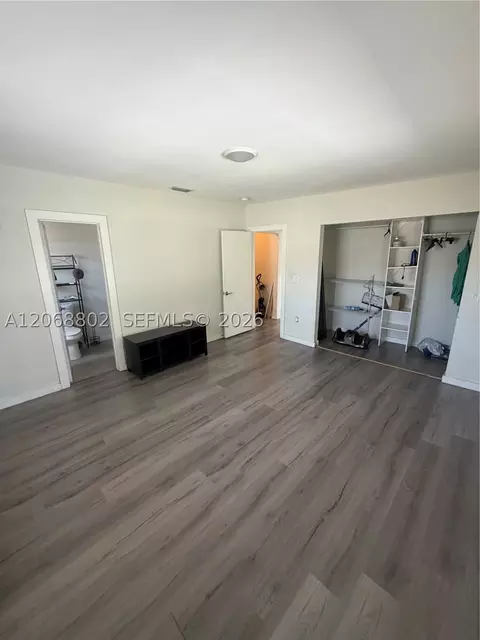 Bedroom - 3311 NW 16th Ter, Miami, FL 33125 photo 3 of 3