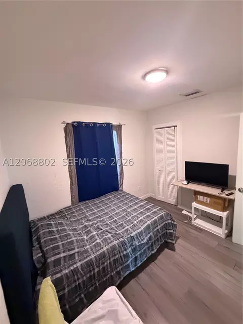 Bedroom - 3311 NW 16th Ter, Miami, FL 33125 photo 2 of 3