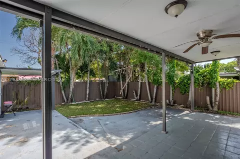 Exterior - 3311 NW 16th Ter, Miami, FL 33125 photo 7 of 10