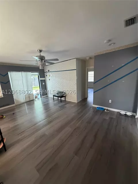 Living - 3311 NW 16th Ter, Miami, FL 33125 photo 5 of 6