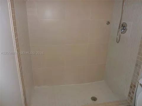 Bath - 180 Cypress Club Dr #811, Pompano Beach, FL 33060 photo 2 of 5