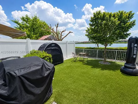Exterior - 3382 W 114th Ter, Hialeah, FL 33018 photo 3 of 6