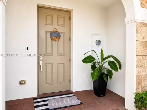 Entry Way - 3382 W 114th Ter, Hialeah, FL 33018 photo 1 of 2
