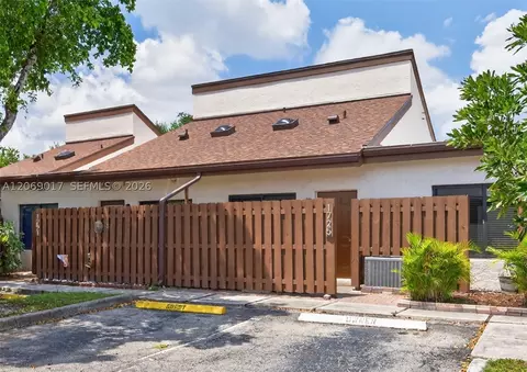 1725 NW 71st Ave, Plantation, FL 33313
