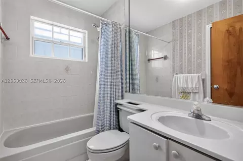 Bath - 6983 W 24th Ln, Hialeah, FL 33016 photo 1 of 5