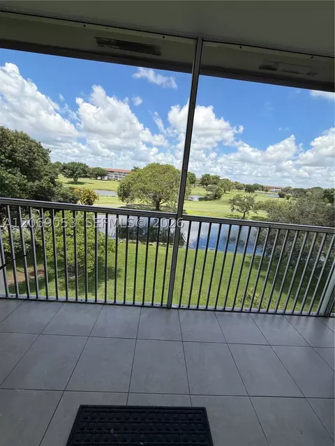 750 SW 133rd Ter #403C, Pembroke Pines, FL 33027