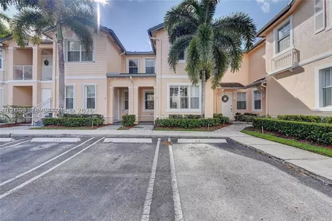 2884 SE 2nd Dr #27, Homestead, FL 33033