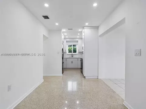 Entry Way - 17320 NW 80th Ave, Hialeah, FL 33015 photo 1 of 3