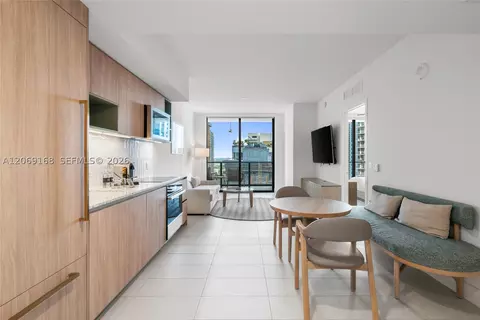 159 NE 6th St #2804, Miami, FL 33132