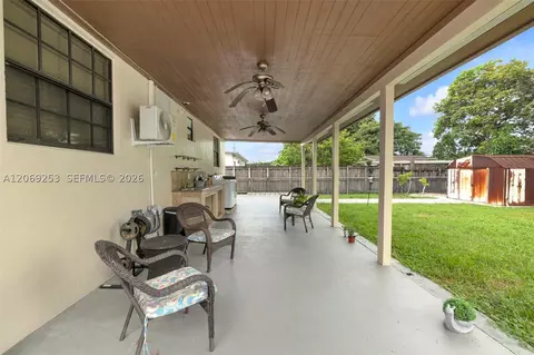 Exterior - 142 W 35th St, Hialeah, FL 33012 photo 2 of 9