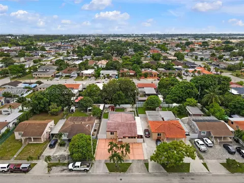 View/Area - 142 W 35th St, Hialeah, FL 33012 photo 4 of 5