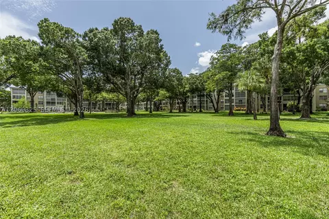 2998 NW 48th Ter #432, Lauderdale Lakes, FL 33313