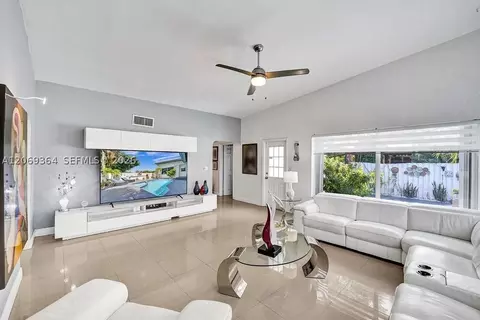 1750 71st St, Miami Beach, FL 33141