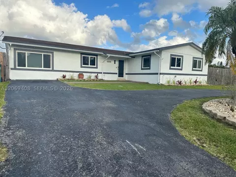 27665 SW 163rd Ave, Homestead, FL 33031