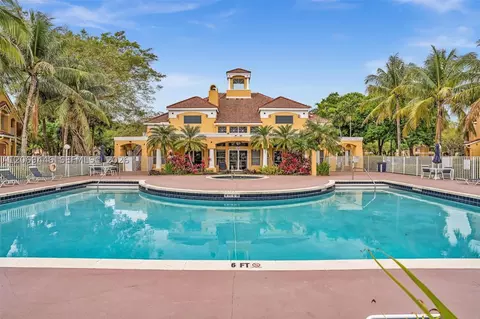 2667 NW 33rd St #2413, Oakland Park, FL 33309