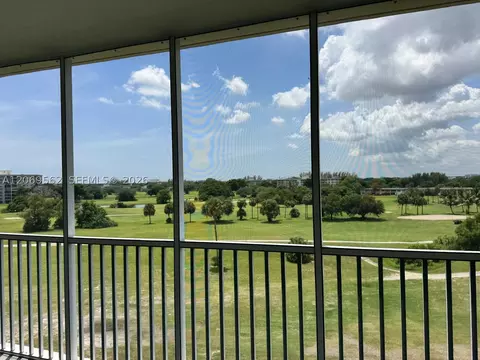 2950 N Palm Aire Dr #605, Pompano Beach, FL 33069