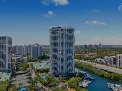 3500 Mystic Pointe Dr #2107, Aventura, FL 33180