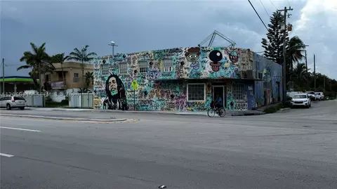 6220 NE Miami Pl, Miami, FL 33138