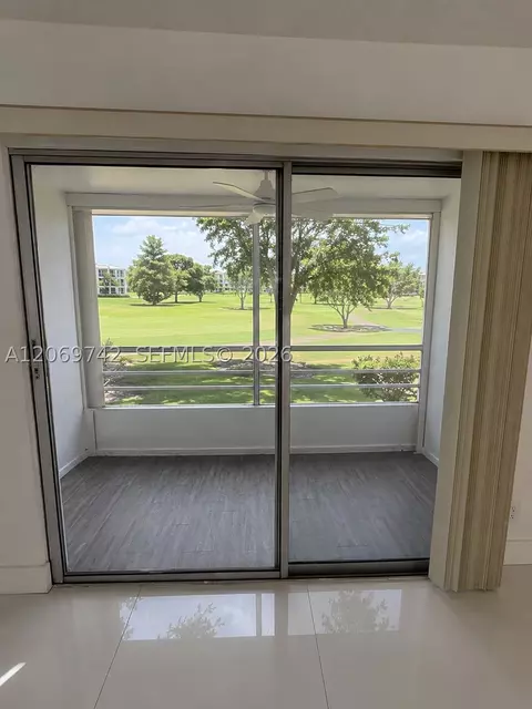 500 SW 130th Ter #109A, Pembroke Pines, FL 33027