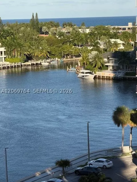 20505 E Country Club Dr #1036, Aventura, FL 33180