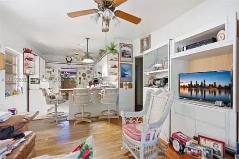 Other - 621 SE 4th St, Hialeah, FL 33010 photo 4 of 7