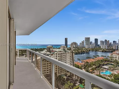 20185 E Country Club Dr #2101, Aventura, FL 33180