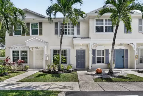 4902 SW 31st Ter, Fort Lauderdale, FL 33312