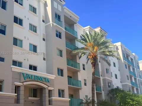 6001 SW 70th St #625, South Miami, FL 33143