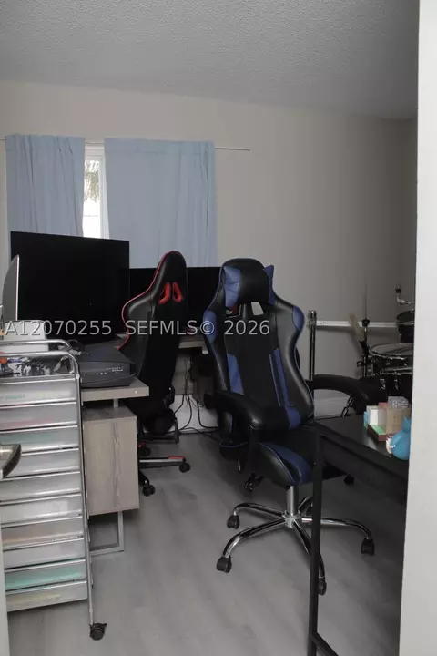 Other - 2732 W 68th Pl, Hialeah, FL 33016 photo 11 of 15