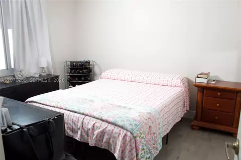 Bedroom - 2732 W 68th Pl, Hialeah, FL 33016 photo 8 of 8