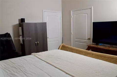 Bedroom - 2732 W 68th Pl, Hialeah, FL 33016 photo 3 of 8