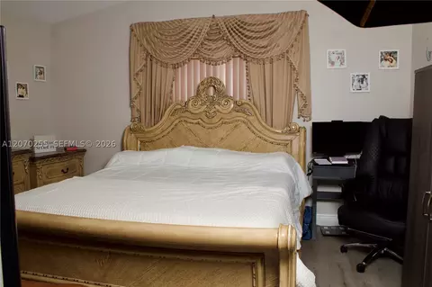 Bedroom - 2732 W 68th Pl, Hialeah, FL 33016 photo 1 of 8