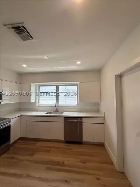 Kitchen - 1532 Trillo Ave, Coral Gables, FL 33146 photo 4 of 4