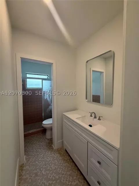 Bath - 1532 Trillo Ave, Coral Gables, FL 33146 photo 2 of 4