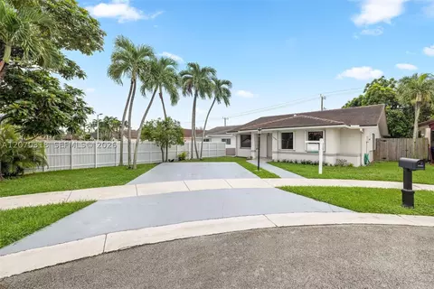 13280 SW 40th Ter, Miami, FL 33175