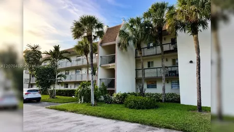 7500 NW 17 St #107, Plantation, FL 33313