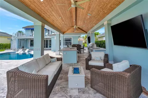 Exterior - 665 SW Yacht Basin Way, Stuart, FL 34997 photo 7 of 27